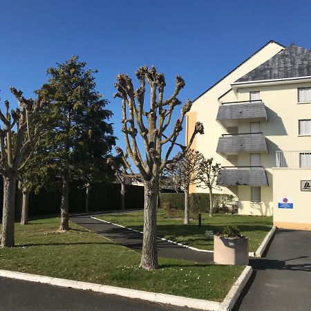 Cabourg - Bel Appartement Lumineux Avec Balcon Dans Residence Privee Exterior foto